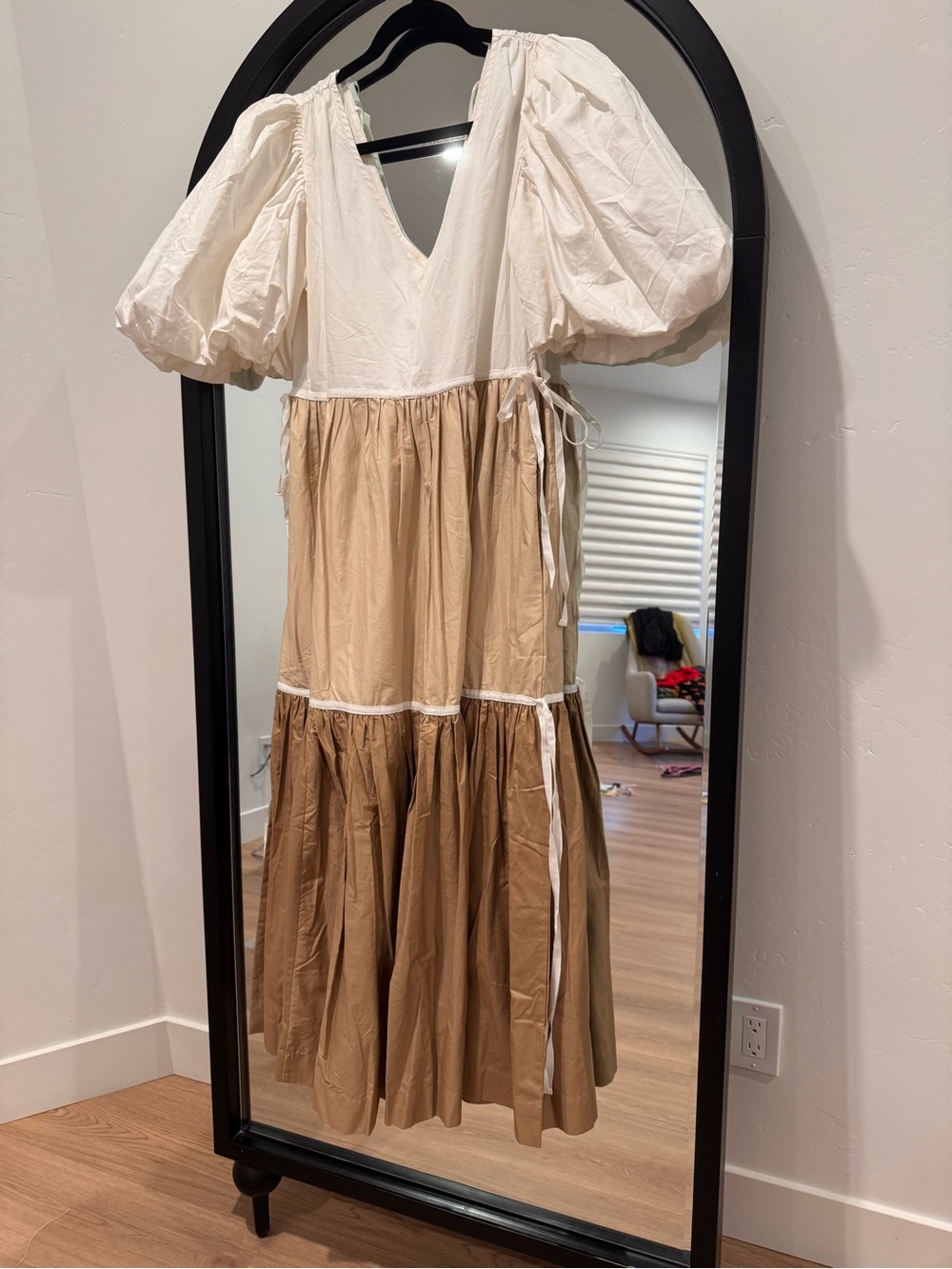 Tiered Puff-Sleeve Maxi Dress in Cream and Brown Tones